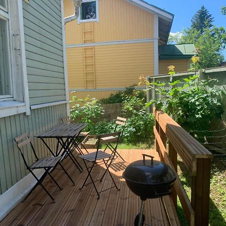 Newly Renovated Apartment In A Woodenhouse From 1910 In Martti! Turku Exterior foto