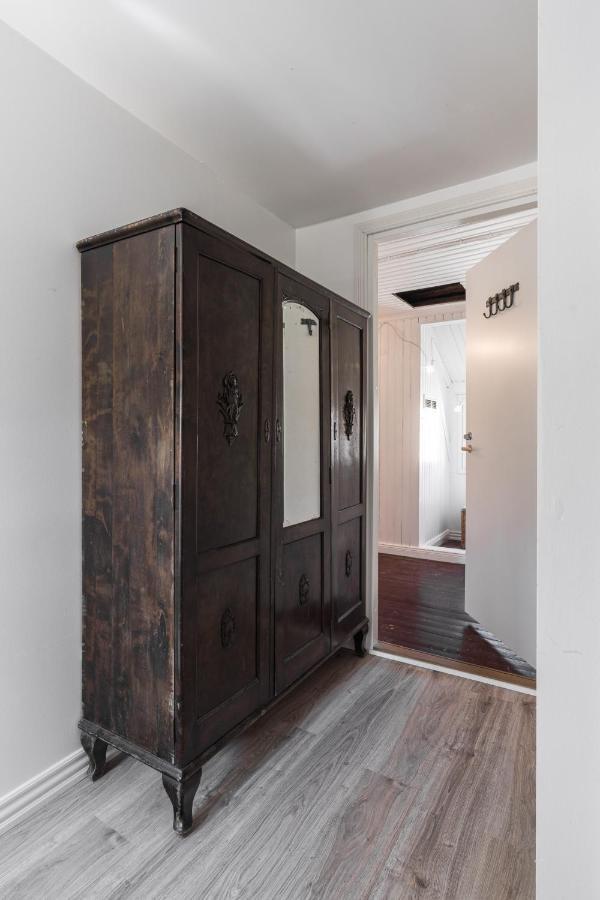 Newly Renovated Apartment In A Woodenhouse From 1910 In Martti! Turku Exterior foto